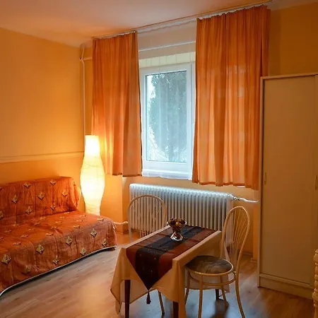 Apartman Szilvia Apartmanhaz Eger