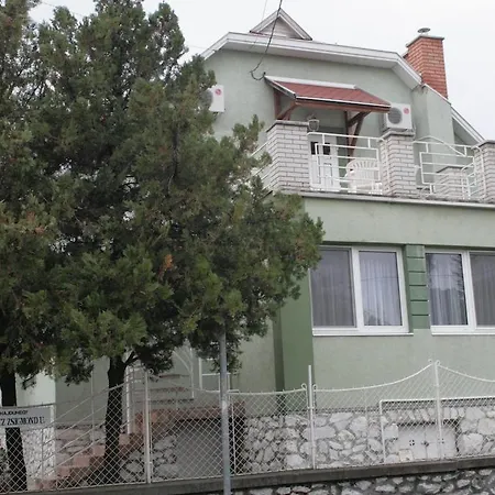 Apartman Szilvia Apartmanhaz